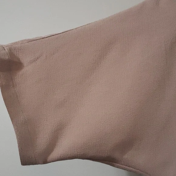 Tan blouse - Picture 2 of 7